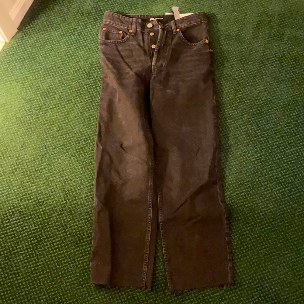 UNWORN Zara jeans tag on
